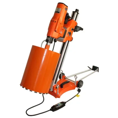 Koronafúró BISONTE EC2800 230V 2800 W Ø maximális átmérő betonban 255 mm, állvánnyal